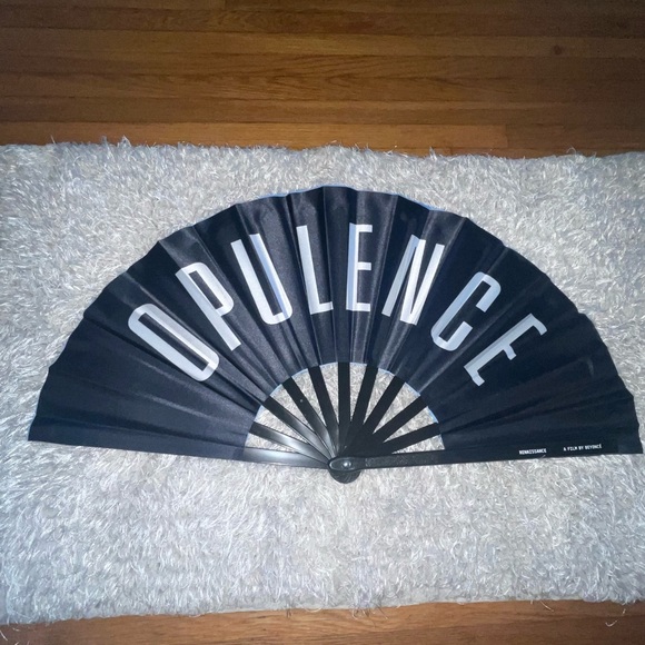 Beyonce Renaissance Movie Merchandise OPULENCE Fan 2023 - Picture 3 of 9